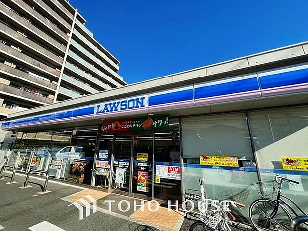 ローソン　足立加平2丁目店まで約773m。