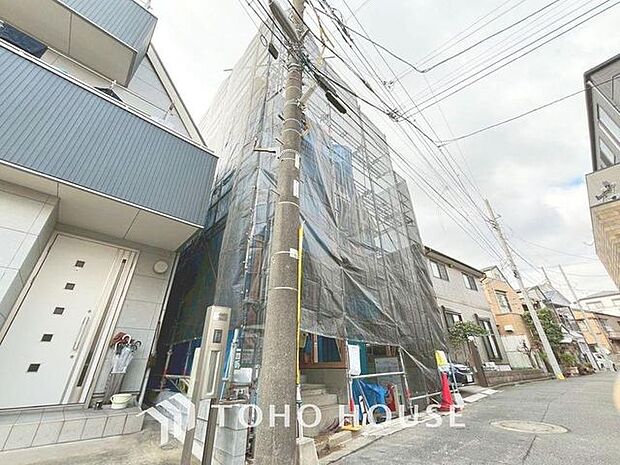 「前面道路」東側 約4m