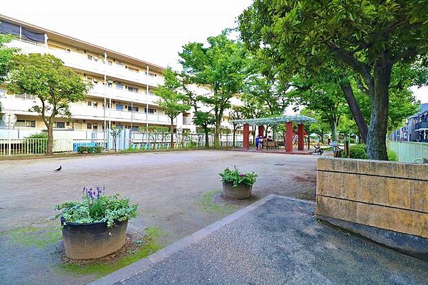 平井東児童公園 　637ｍ