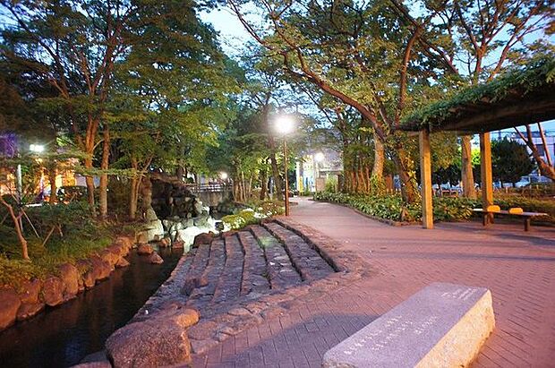 小松川境川親水公園 705m