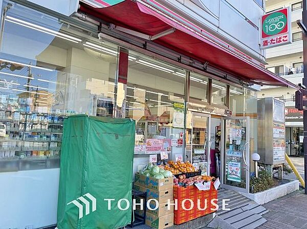 徒歩9分。ローソンストア100船橋本町六丁目店 650m