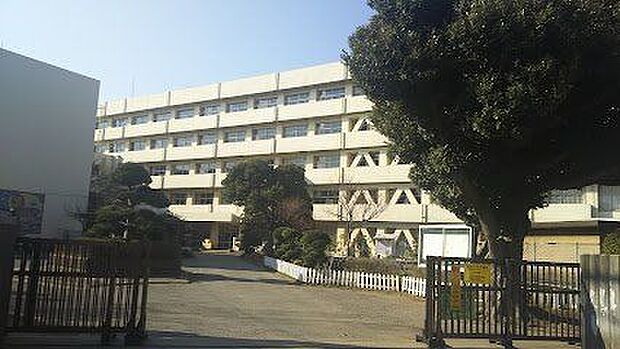 船橋市立坪井小学校 670m