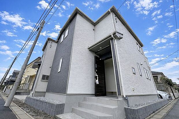 「～2階建て3LDK～」快適に過ごす条件は、一人ひとり違います。だからこそ飾り過ぎないシンプルな内装と偏り過ぎないデザインで統一しております。