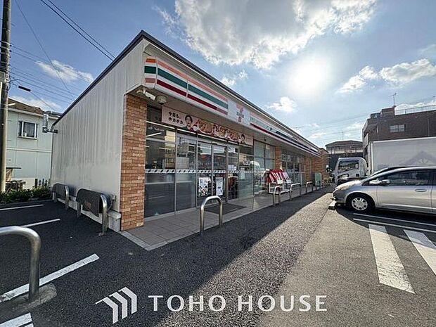 セブンイレブン船橋芝山6丁目店まで約820m。