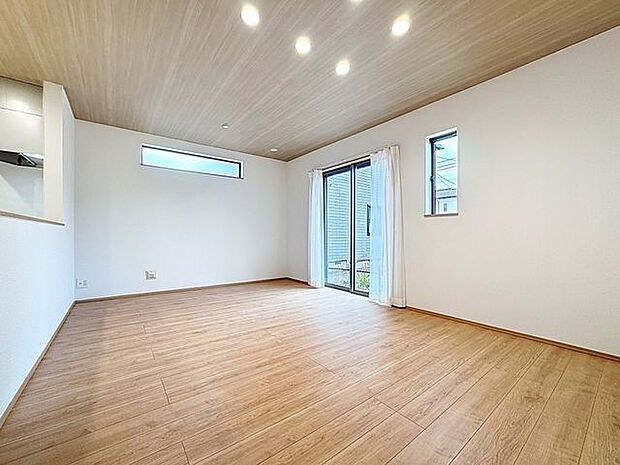 「寛ぎの空間リビング」毎日過ごす場所だからこそ、飽きのこないデザインが大事。本当に欲しい「寛げる空間」を実感して頂けます。