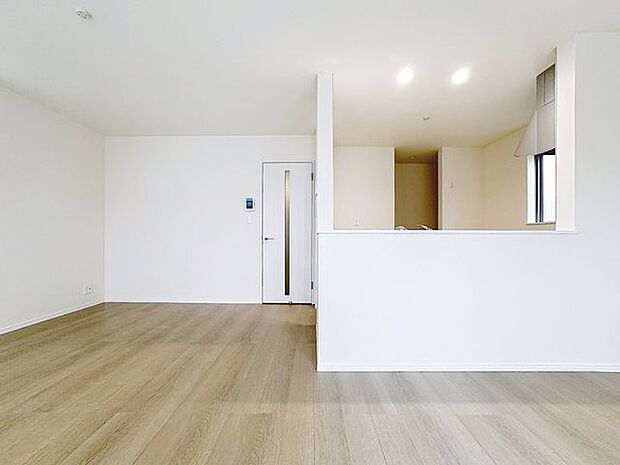 「寛ぎの空間リビング」毎日過ごす場所だからこそ、飽きのこないデザインが大事。本当に欲しい「寛げる空間」を実感して頂けます。