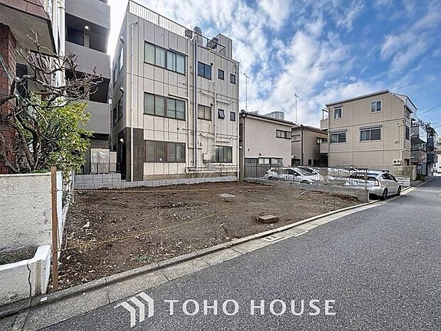 季節感を演出する多彩な樹木と豊かな彩りが重なり、心地よい場所となることでしょう。