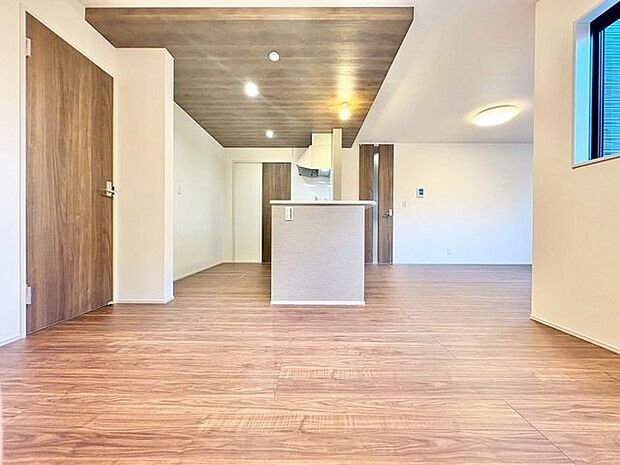 リビングダイニング