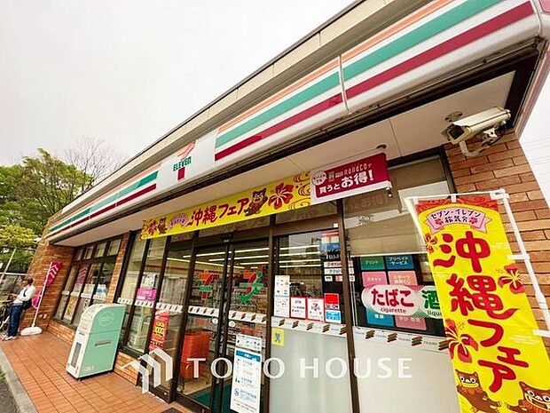セブンイレブン江戸川船堀7丁目店まで約633m。お客様ニーズに対応した利便性を追求し、つねに時代の先を行くコンビニエンスストアとして進化。
