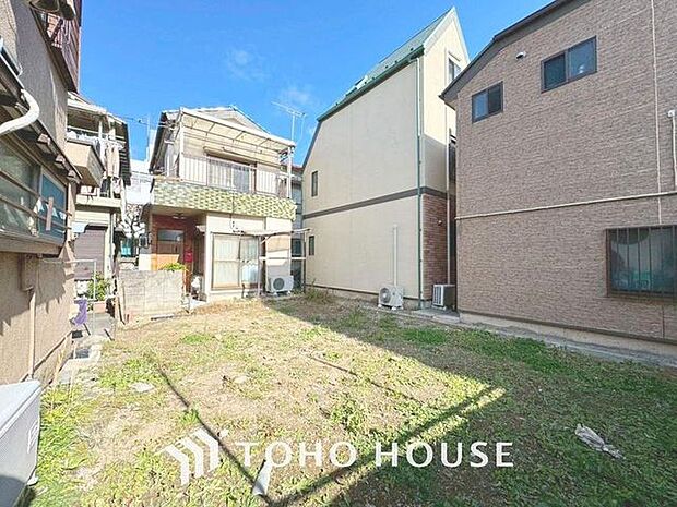 「現況」物件の陽当りや通風・仕様設備やお部屋の大きさの比較、近隣・周辺環境や街並みなど、資料には掲載していない情報が現地にはたくさんあります。　是非一度、現地をご確認ください。