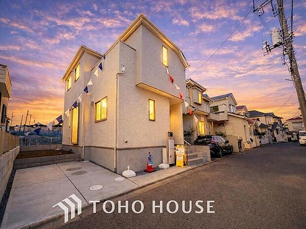 「2026年1月完成の3LDK。」ホワイトベースにナチュラルカラーを足すことで落ち着きと、「我が家」という安心感を感じる印象になりますね。1階水回り集約プランの邸宅です。