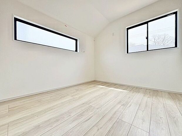 生活感を感じない空間は落ち着く事はできません。絶妙な雰囲気、配色、素材感を意識してコーディネート。