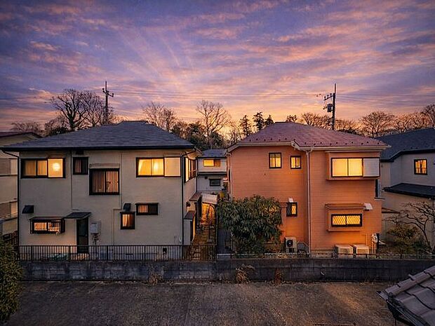 その豊かな眺望にふさわしい空間には、通風・採光にも優れ、心地よい光と風があふれています。