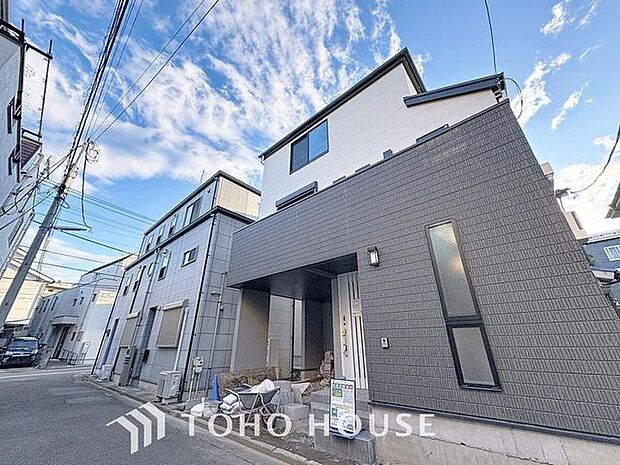 「～3階建て2LDK+2S～」生活を彩る設備、豊富な収納、楽々の家事動線が揃う邸宅。快適な住まいで《ワンランク上》の生活が送れます。