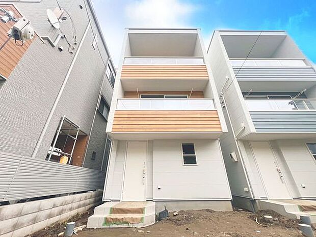 「現況」単に見た目や質感の良さだけではなく、建物の基礎や構造といった、目には見えにくい部分にもこだわります。住まいの本質の部分から、住み心地や安全性を見つめ直しました。