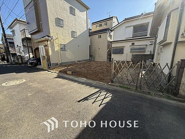 「現況」一日の中で多くの時間を過ごすことになる住まいだからこそ、いつも穏やかな空間であるように心掛け、「落ち着き」と「安らぎ」と「快適」を実現してくれます。