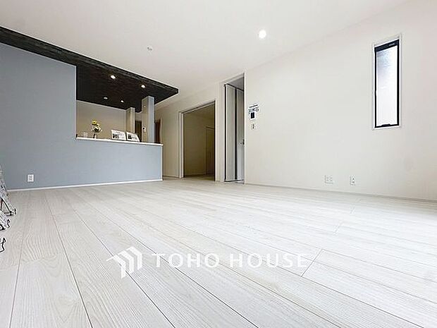 「寛ぎの空間リビング」毎日過ごす場所だからこそ、飽きのこないデザインが大事。本当に欲しい「寛げる空間」を実感して頂けます。