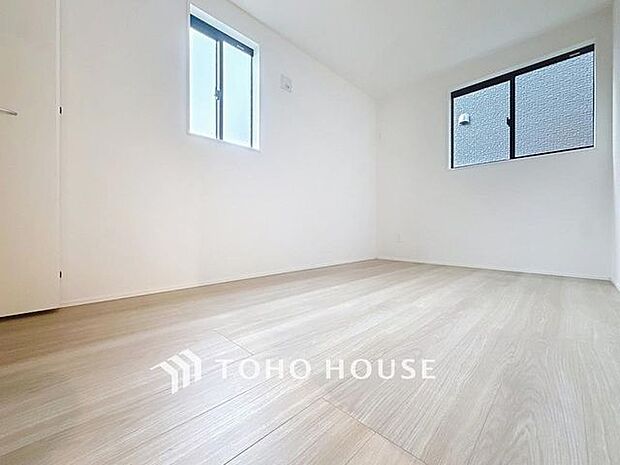 「フレキシブルに使えます」書斎としても、趣味やくつろぎのスペースとしてお使いいただけます。家族と一緒に楽しい時間を過ごす中にも、一人でくつろげる時間と場所は特別なものになります。