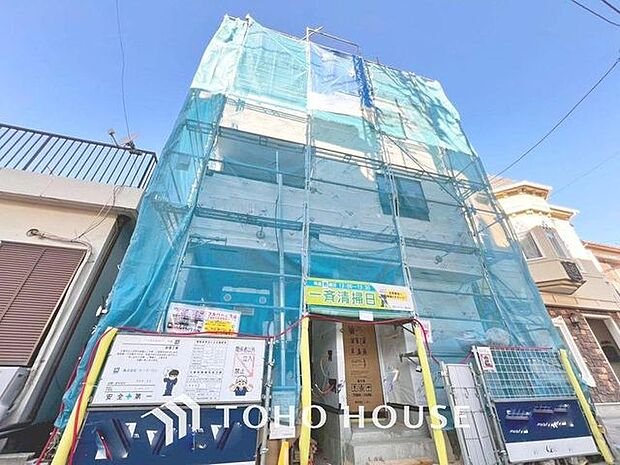 「現況」お部屋ぐらいは自分の価値観で自由にしたい。だからこそ、そのベースはシンプルであるべきだと思う。なぜなら、時の流れで人の好みは変わっていくものだから。