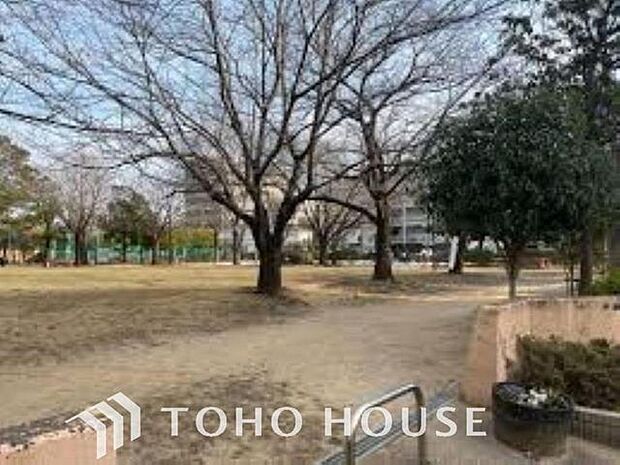 東葛西けやき公園まで約950m。