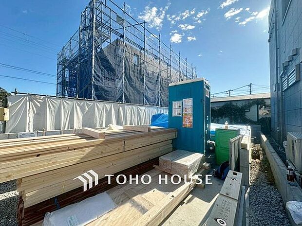 「現況」一日の中で多くの時間を過ごすことになる住まいだからこそ、いつも穏やかな空間であるように心掛け、「落ち着き」と「安らぎ」と「快適」を実現してくれます。