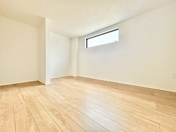 「心地よい空間」ほっと一息つけるような、安心して寛げる雰囲気の空間です。シンプルな内装は、時が経ちニーズが変わっても、フレキシブルに活用頂けます。