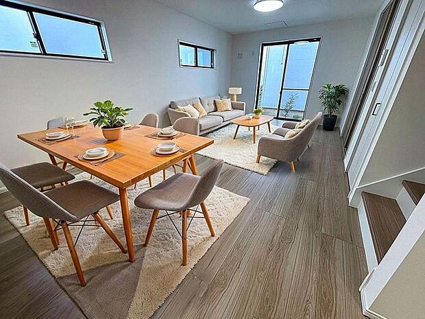 「リビングダイニング」（画像内の家電・家具等はCGです。本物件には付帯されません）