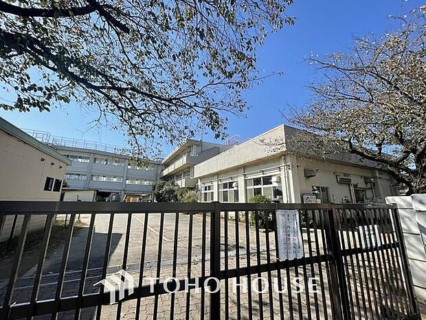 市川市立 若宮小学校まで約415m。