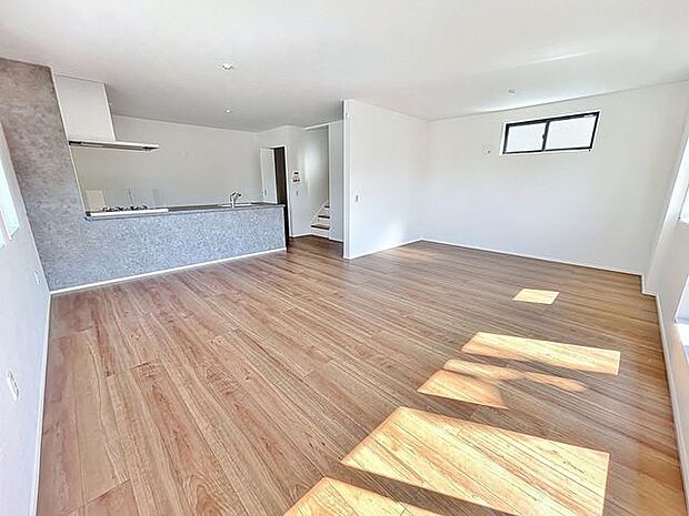 家は、ただ生活する場ではなく、笑顔の毎日、安らぎの日々のために、暮らしを愉しく、快適にする場所。