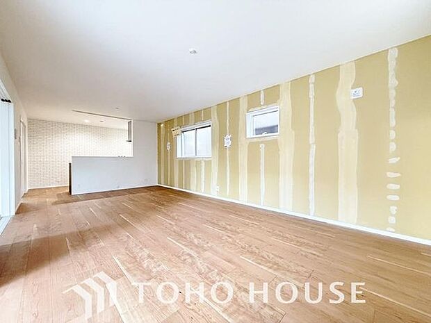 「リビングダイニング」リビングクロスは、お客様のお好みに合わせてお選びいただけます。詳細は、お問い合わせください。