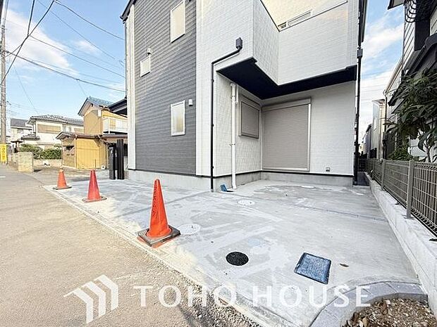 「駐車場」ファミリーカーの需要が多い中、駐車場も広めに確保いたしました。