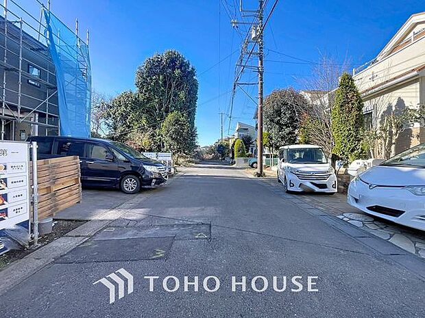 「前面道路」環境は現地で体感していただくのが一番でしょう。ご興味のある方はぜひご連絡ください。