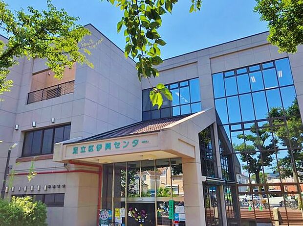 足立区伊興センター　437ｍ