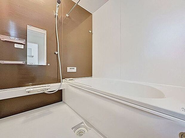 浴室乾燥機付きバスルーム