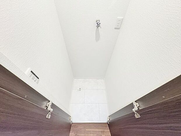 「洗濯機置き場」洗濯機置場です。