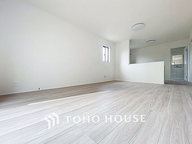 暖色系の照明は、心理的にも落ち着きを得られやすいそうです。