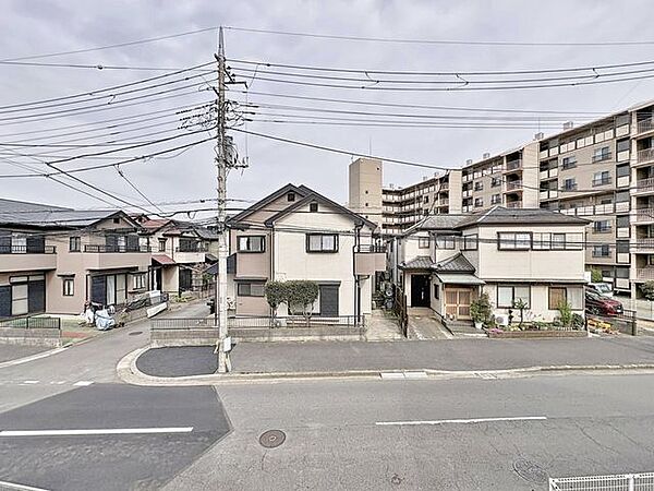「眺望」心地よい風を感じながら、青空を眺め一息つくことのできる住空間です。