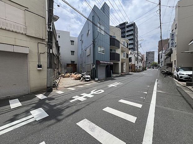 前面道路　公道8m