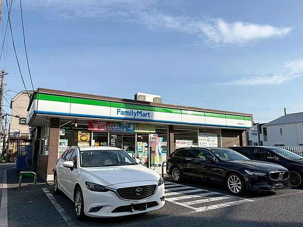徒歩5分ファミリーマート浦安海楽店 400m