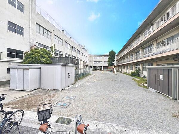 「市川市立富貴島小学校」 492m