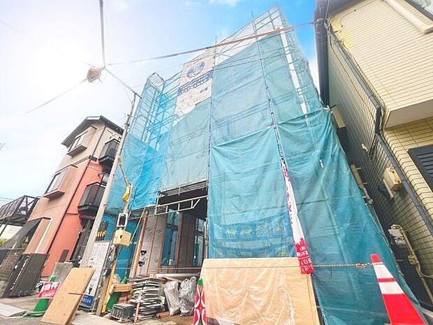 忙しく過ぎゆく日常を置き去るほど、ゆったりした時間が流れる住環境です。『快適』は「家」と「街」と「環境」が調和した時に訪れるのだと改めて感じさせてくれます。