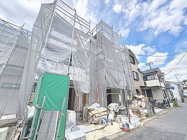 忙しく過ぎゆく日常を置き去るほど、ゆったりした時間が流れる住環境です。『快適』は「家」と「街」と「環境」が調和した時に訪れるのだと改めて感じさせてくれます。