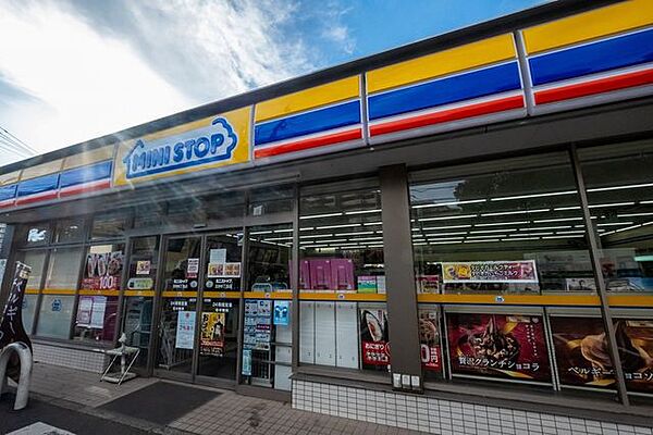 ミニストップ 北砂6丁目店 980m