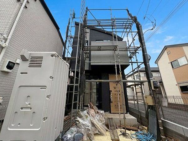 「～2階建て1SLDK～」小学校880ｍ、スーパー800ｍ、公園1734ｍ。歩いて行ける距離にお買い物施設や教育施設が揃う街並み♪子育て世帯も住みやすい、便利な住環境です！
