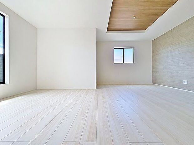 「居心地の良いリビング」溢れる開放感を手中に収めることができるゆとりあるリビングダイニングです。心地よい光と風を運んでくれる、おだやかな空気に纏われた住まいです。