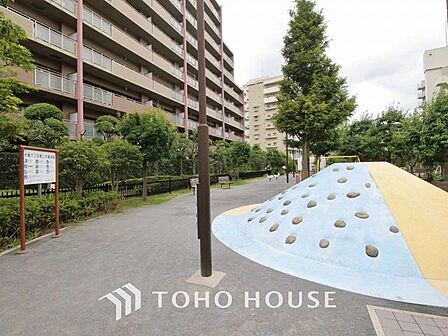 大島六丁目第二児童遊園 210m