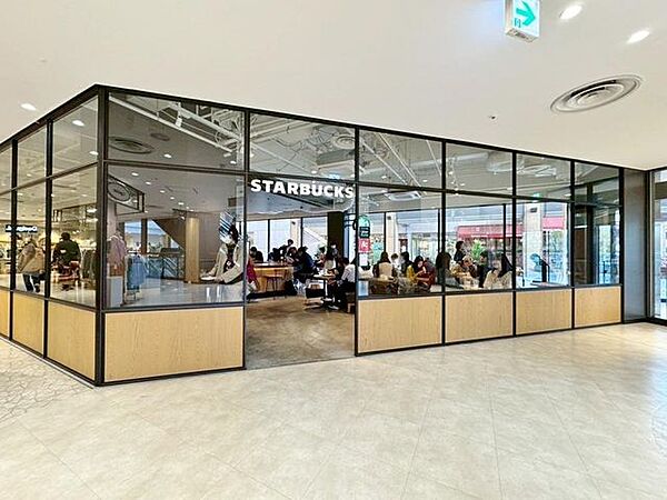 スターバックスコーヒーMONA新浦安店 徒歩3分。スターバックスコーヒー　モナ新浦安 210m
