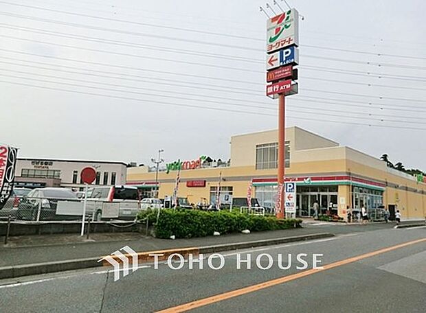 徒歩7分。ヨークマート青葉台店  540m