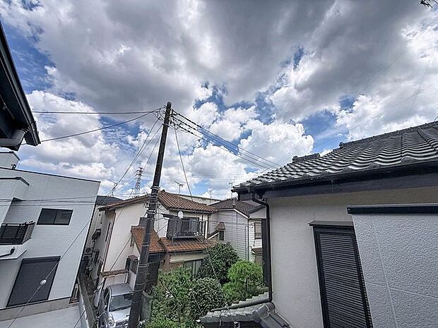 「眺望」心地よい風を感じながら、青空を眺め一息つくことのできる住空間です。