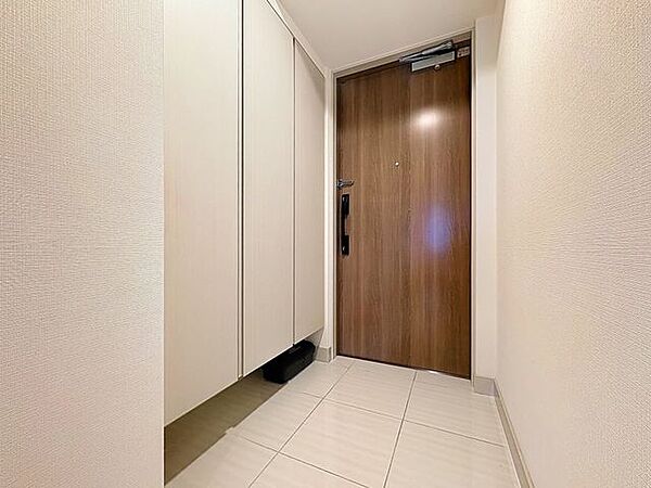 「玄関」「ただいま」・「おかえり」。新居で交わす家族同士の何気ないやり取りがただ何となく嬉しいんです。自分のお家を手に入れた事の喜びが感じられるお客様からの素敵なエピソードです。